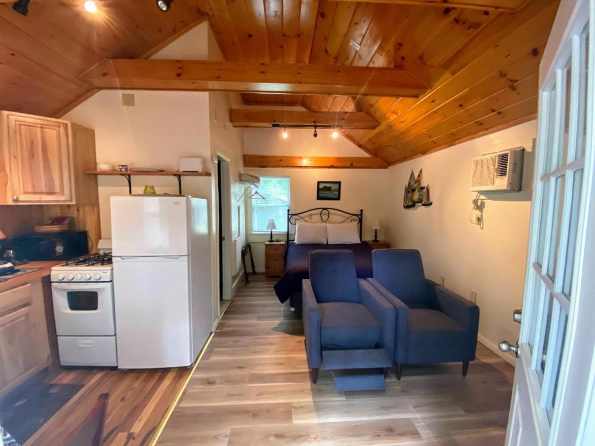 Pine Grove Cottages Lincolnville Exteriör bild