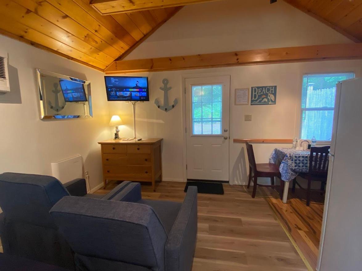 Pine Grove Cottages Lincolnville Exteriör bild