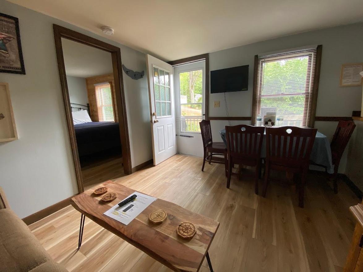Pine Grove Cottages Lincolnville Exteriör bild