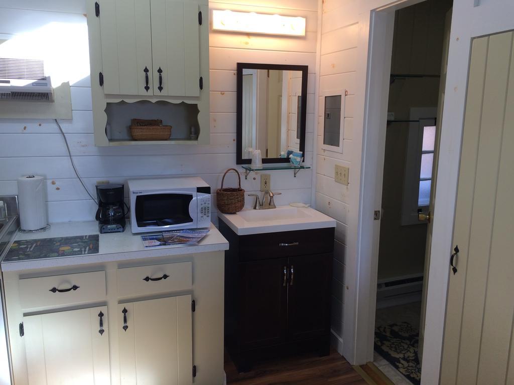Pine Grove Cottages Lincolnville Exteriör bild